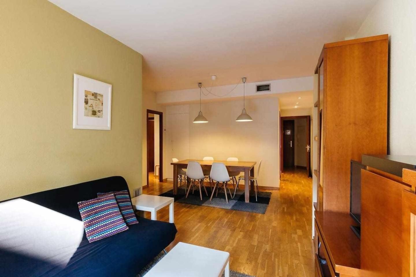 Comfortable 4 Rooms 2Bath W Balcony บาร์เซโลนา ภายนอก รูปภาพ