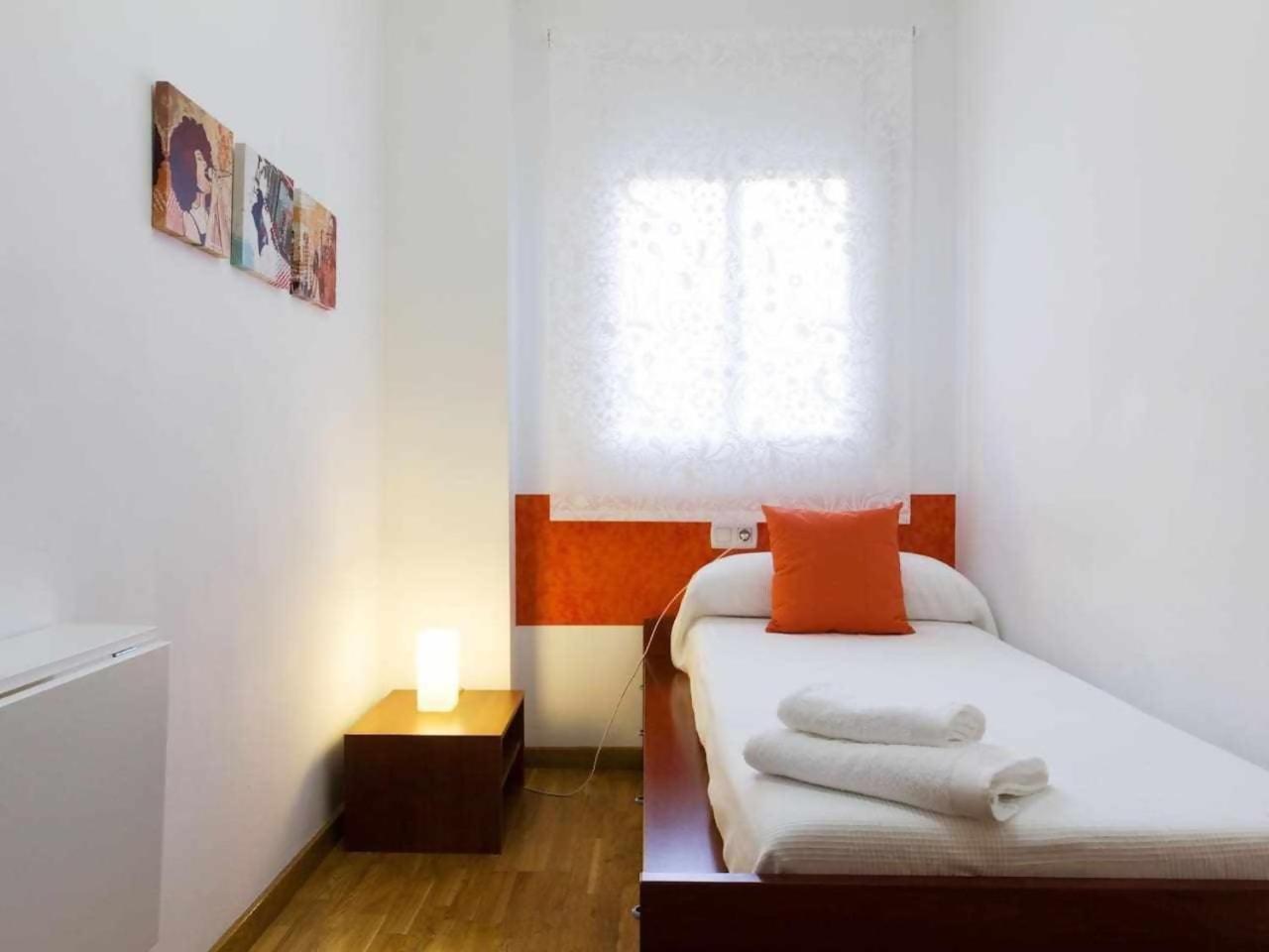 Comfortable 4 Rooms 2Bath W Balcony บาร์เซโลนา ภายนอก รูปภาพ